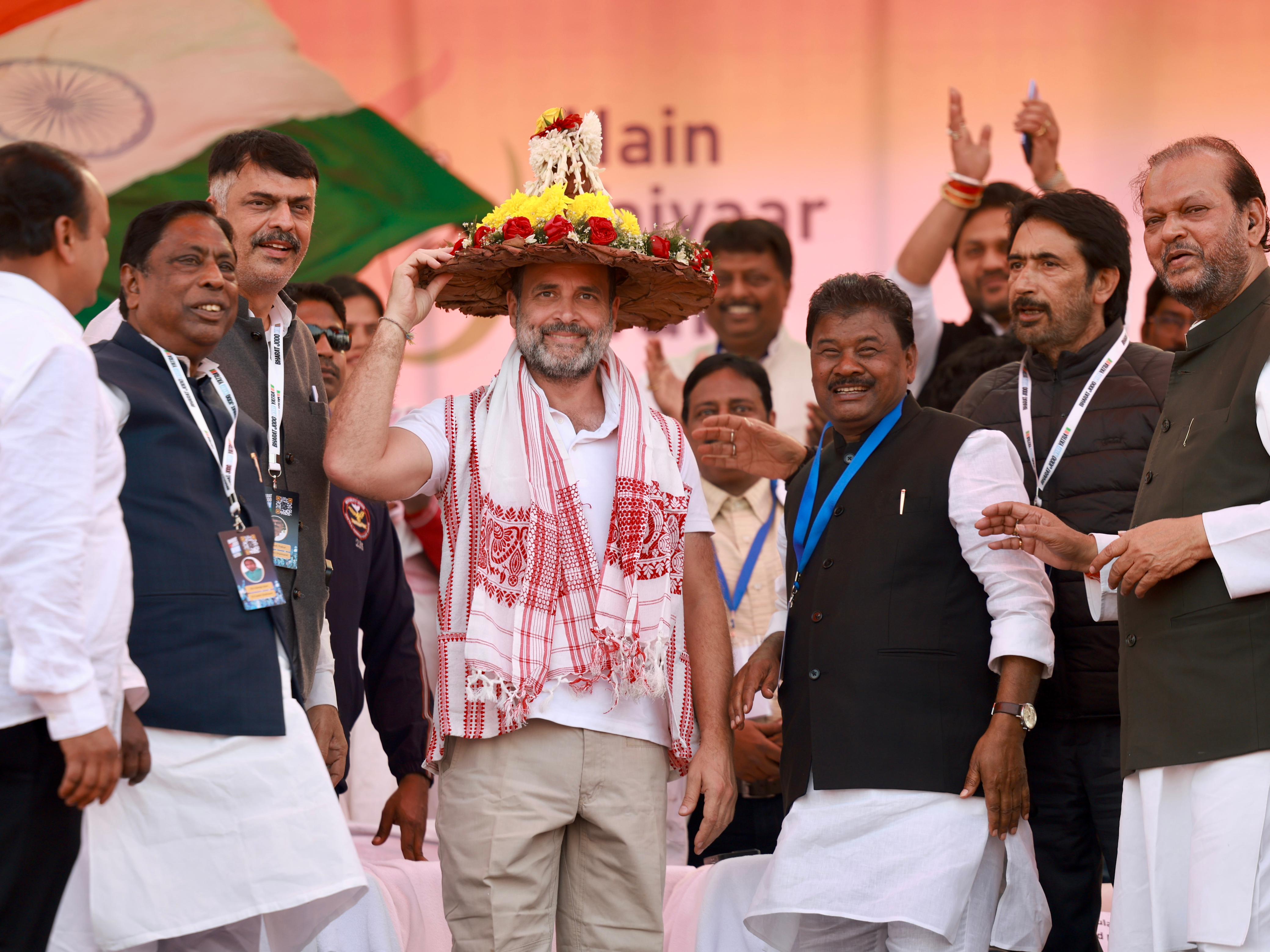 Rahul Gandhi With Congress Leaders In Jharkhand