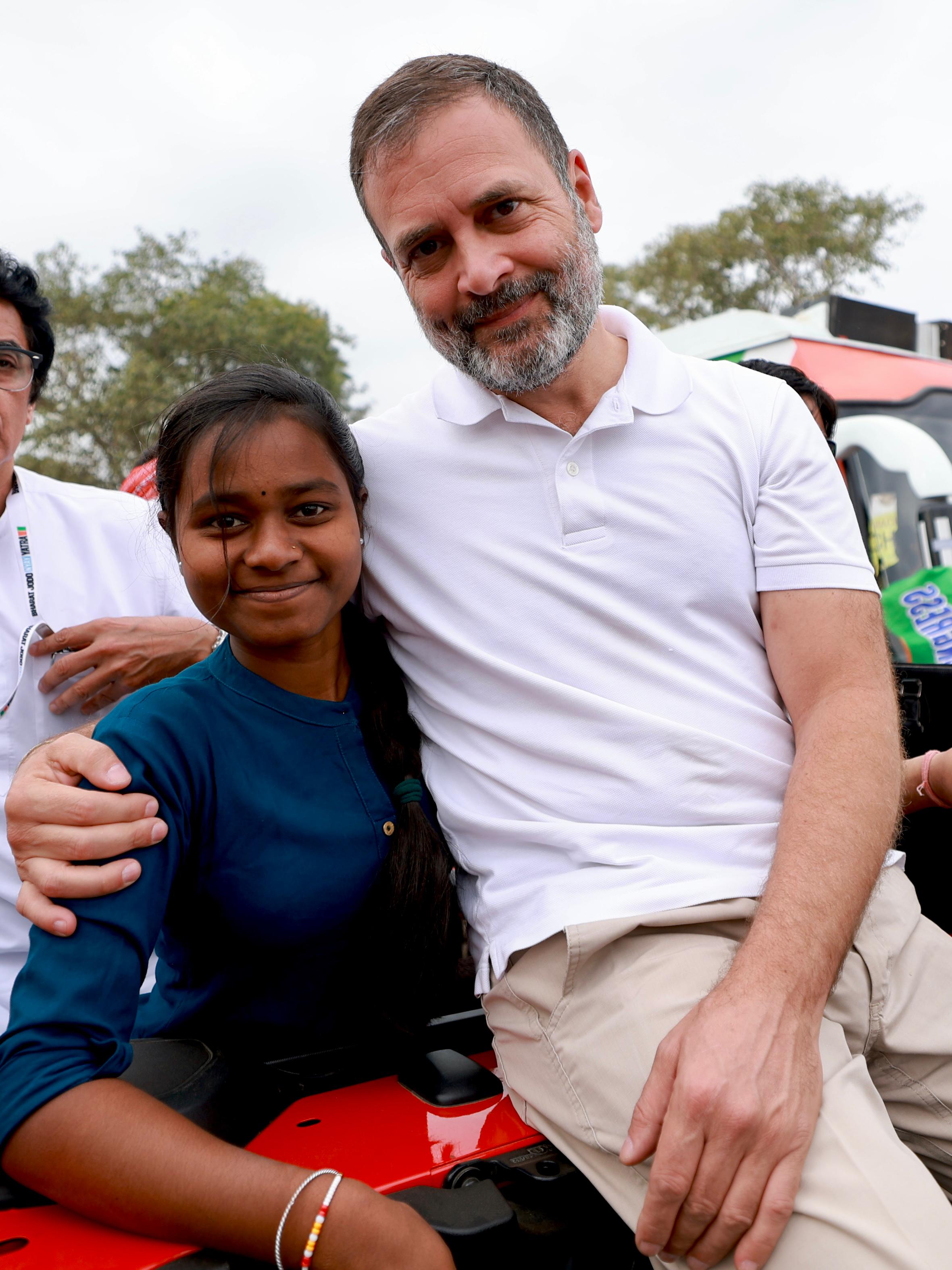 Rahul Gandhi With A Girl Nyay Yoddha In Chattisgarh