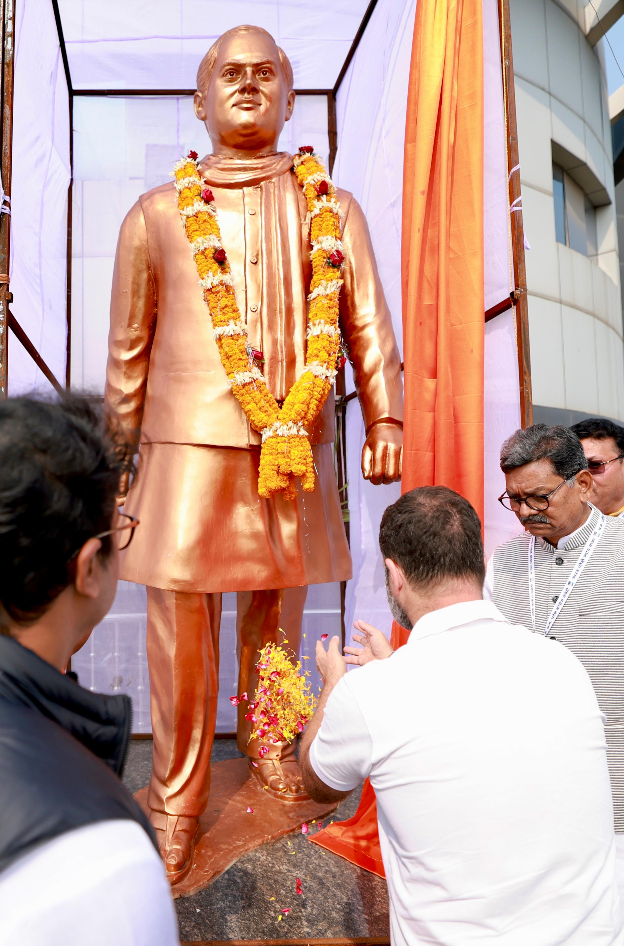 Rahul Gandhi Unveils Rajeev Gandhi Statue In Chattisgarh