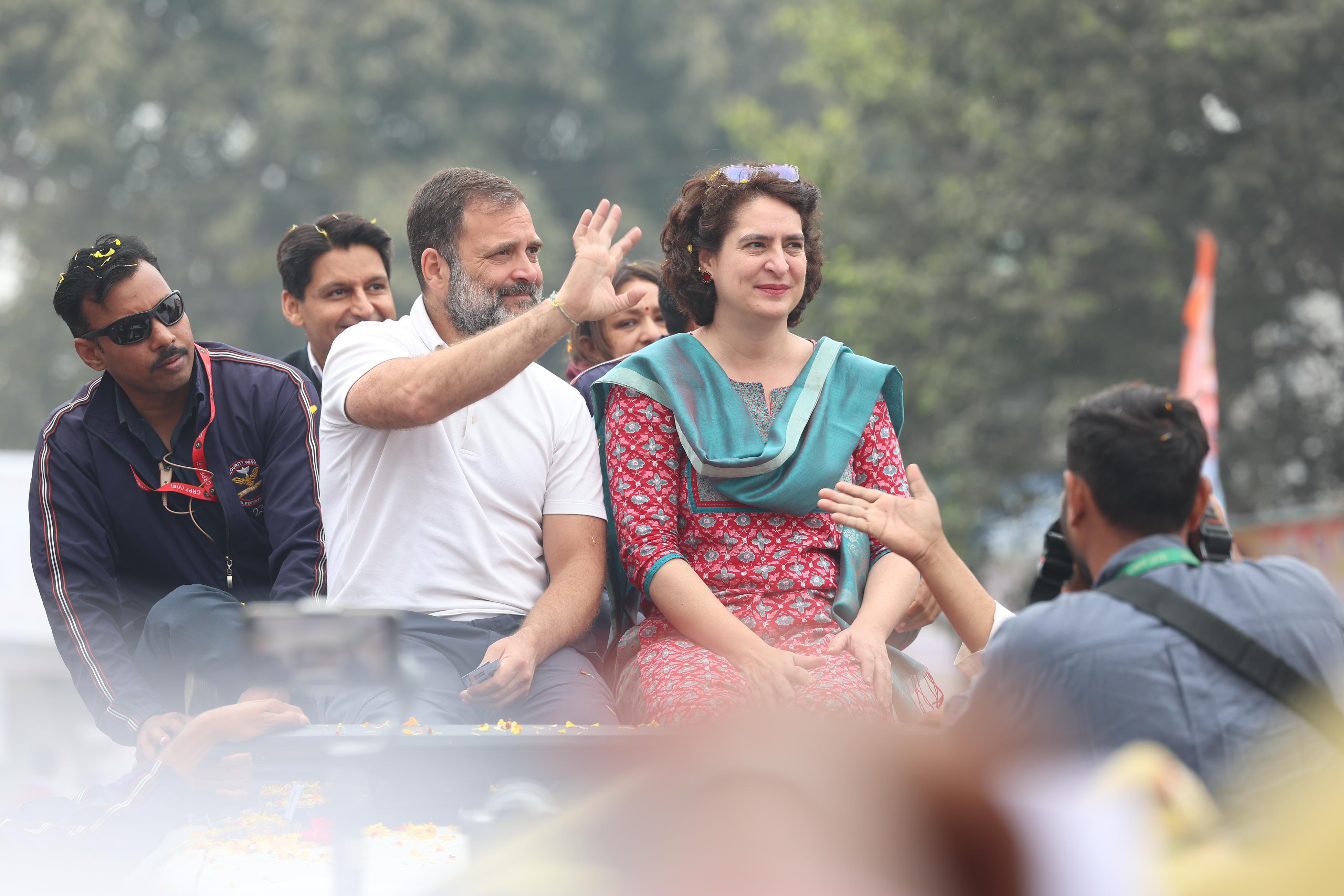 Rahul Gandhi Greeting Public In Bharat Jodo Nyay Yatra